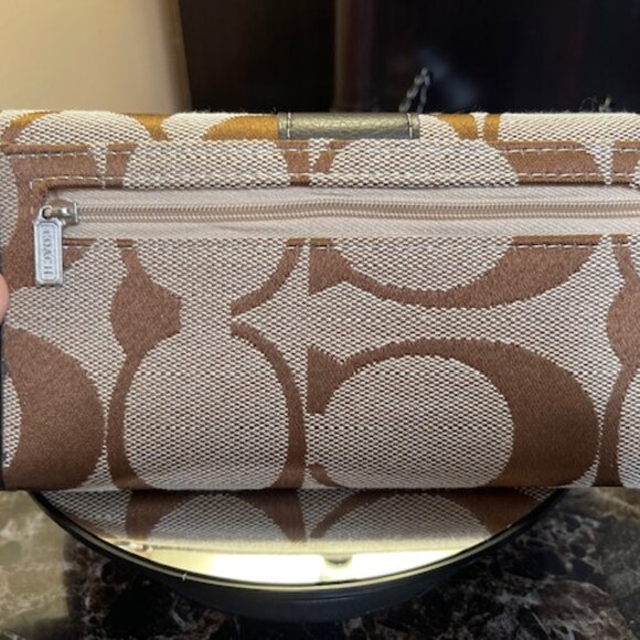 COACH, EUC SIGNATURE BROWN CANVAS WALLET - Picture 3 of 9